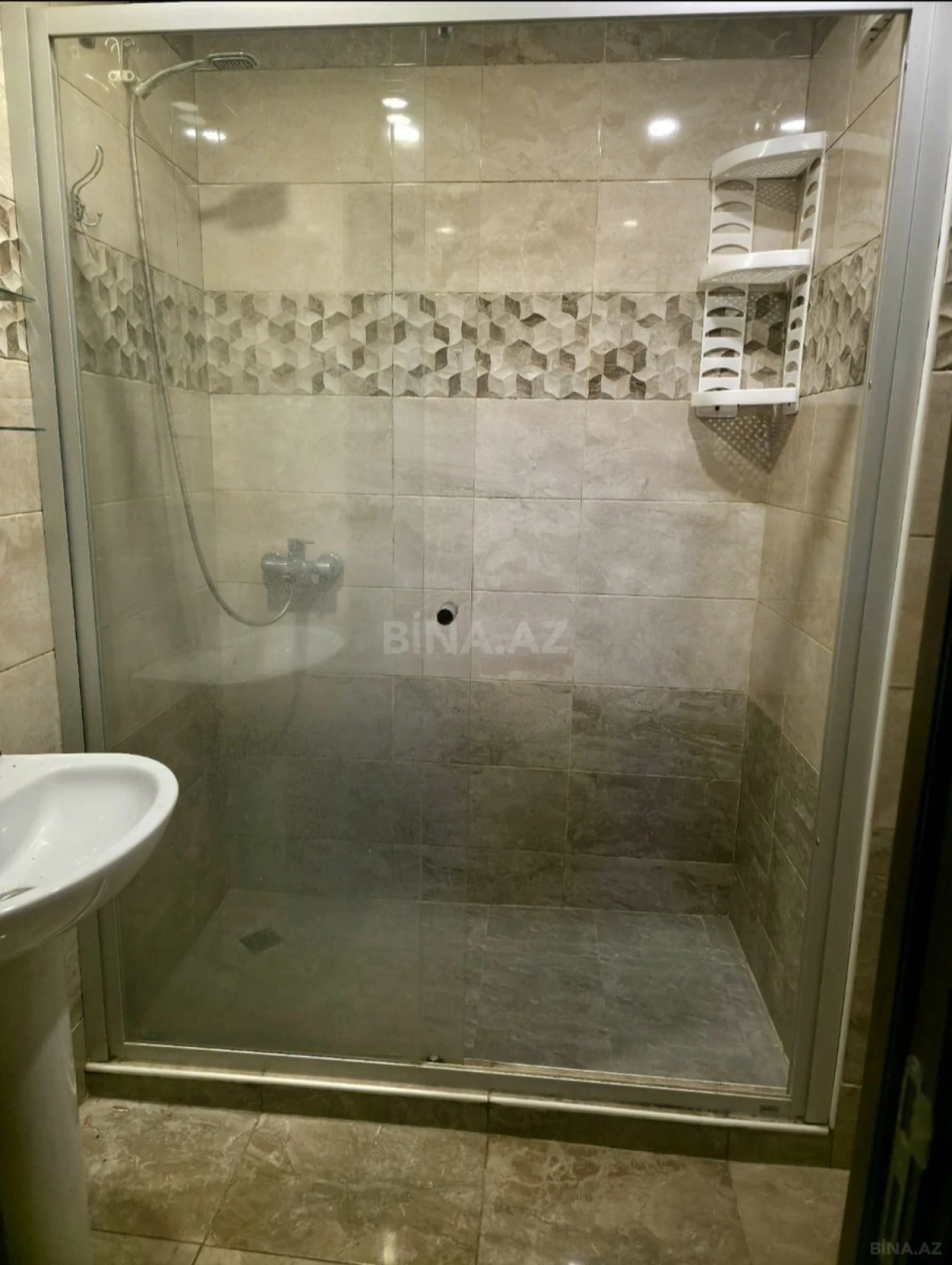 Kirayə verilir 3 otaqlı mənzil 87 m²