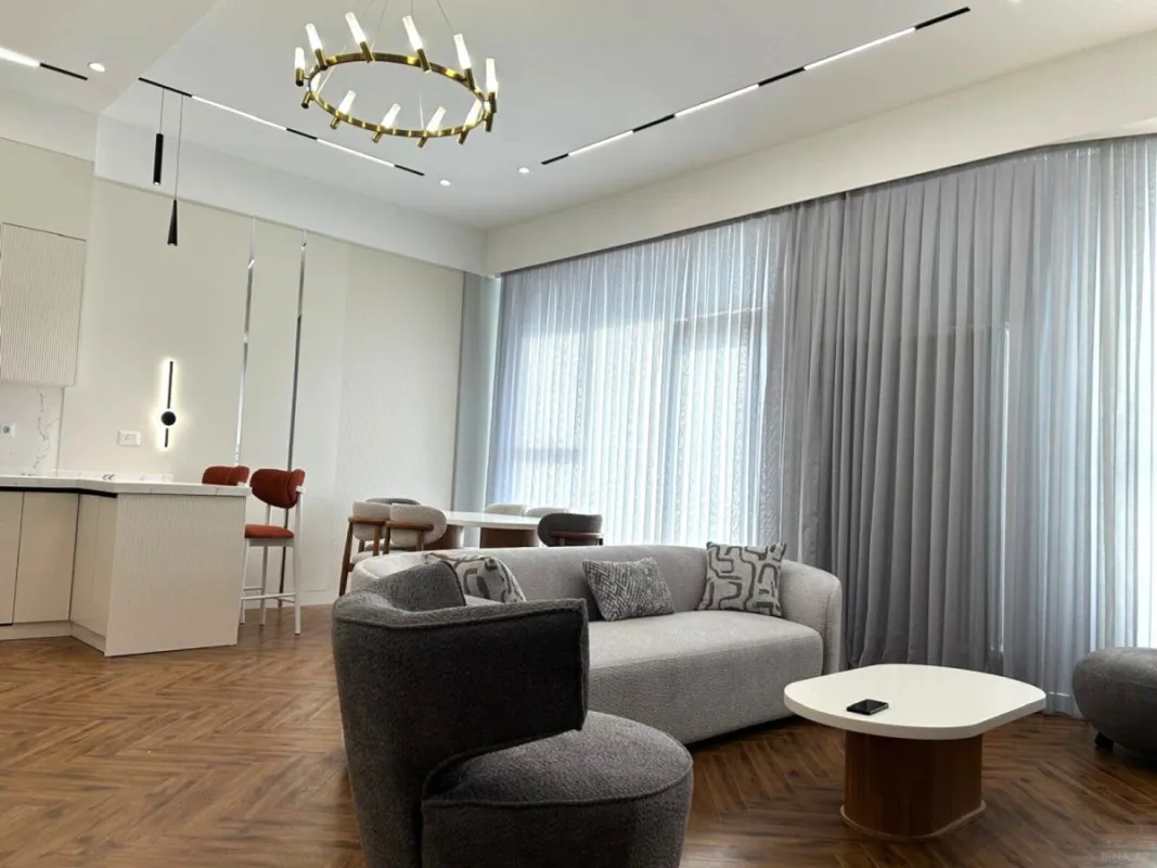 Kirayə verilir 1 otaqlı mənzil 79 m²