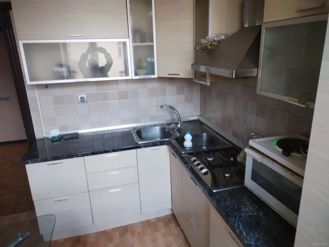 Satılır 2 otaqlı mənzil 61 m²