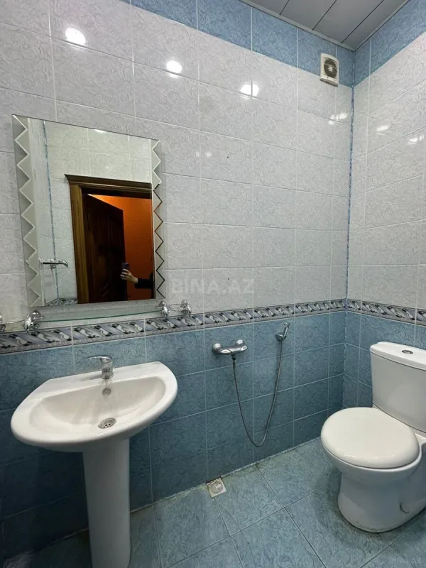 Kirayə verilir 2 otaqlı mənzil 95 m²
