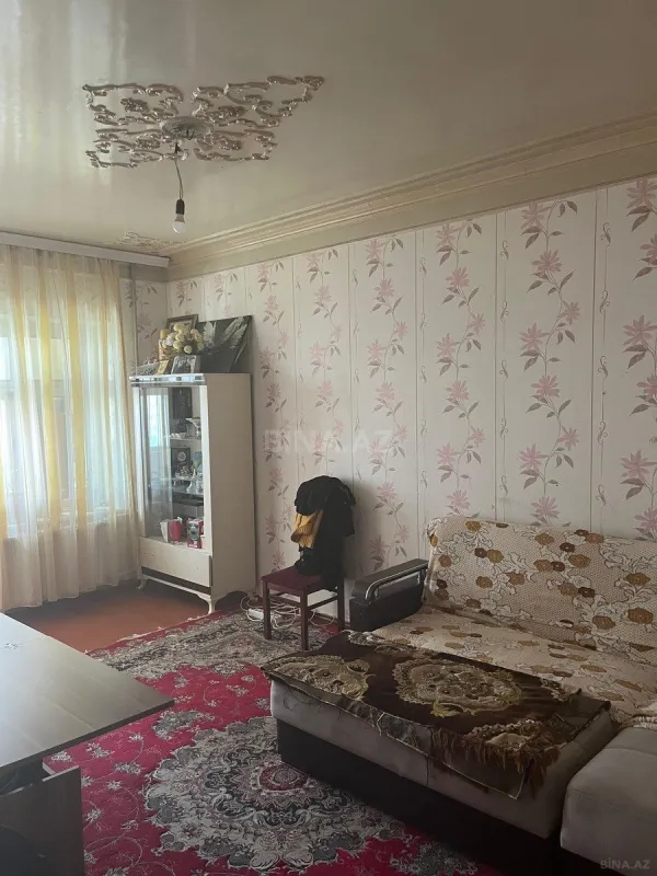 Satılır 2 otaqlı mənzil 47 m²