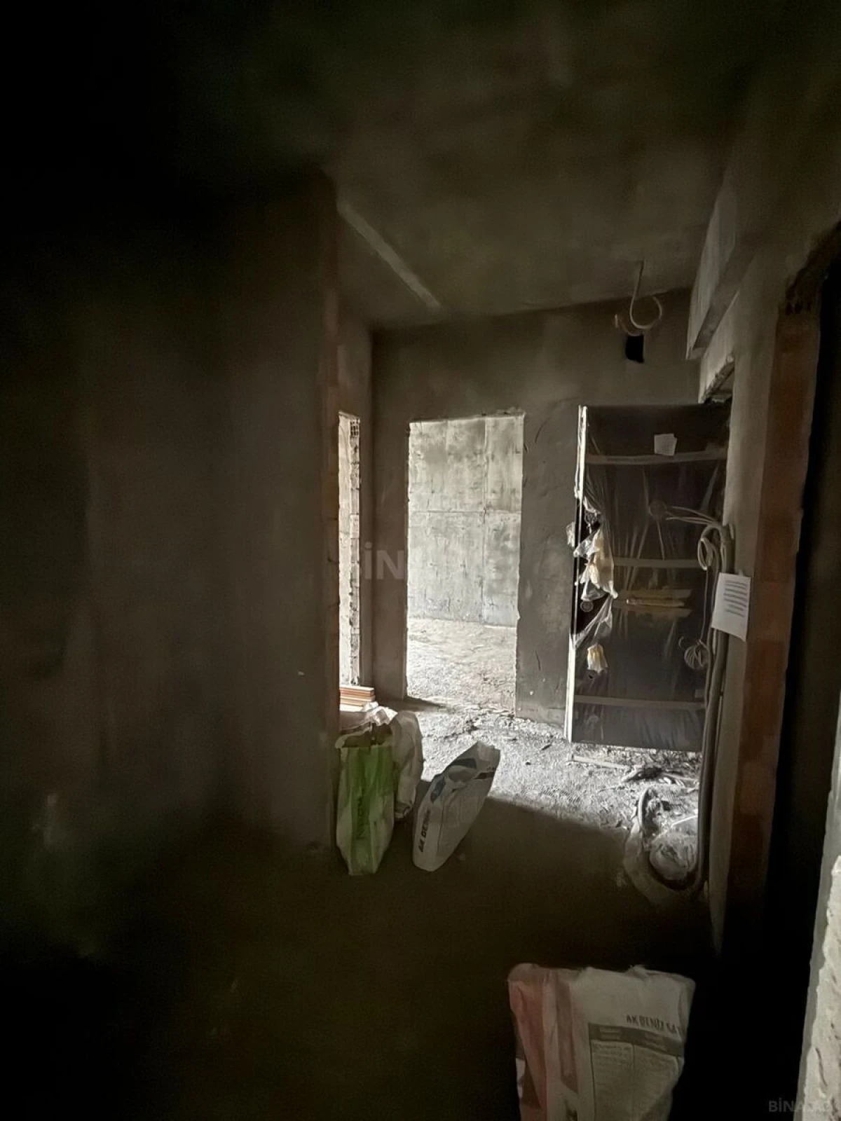 Satılır 2 otaqlı mənzil 66 m²