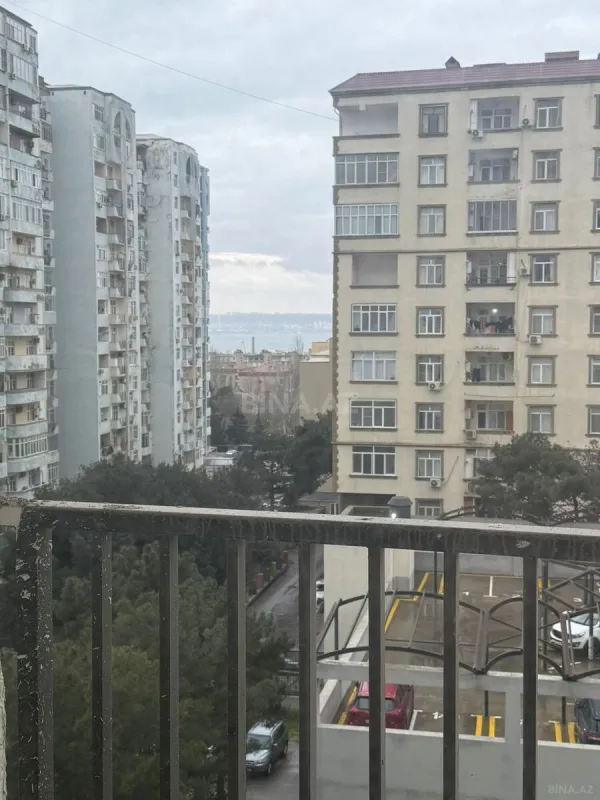 Satılır 2 otaqlı mənzil 66 m²