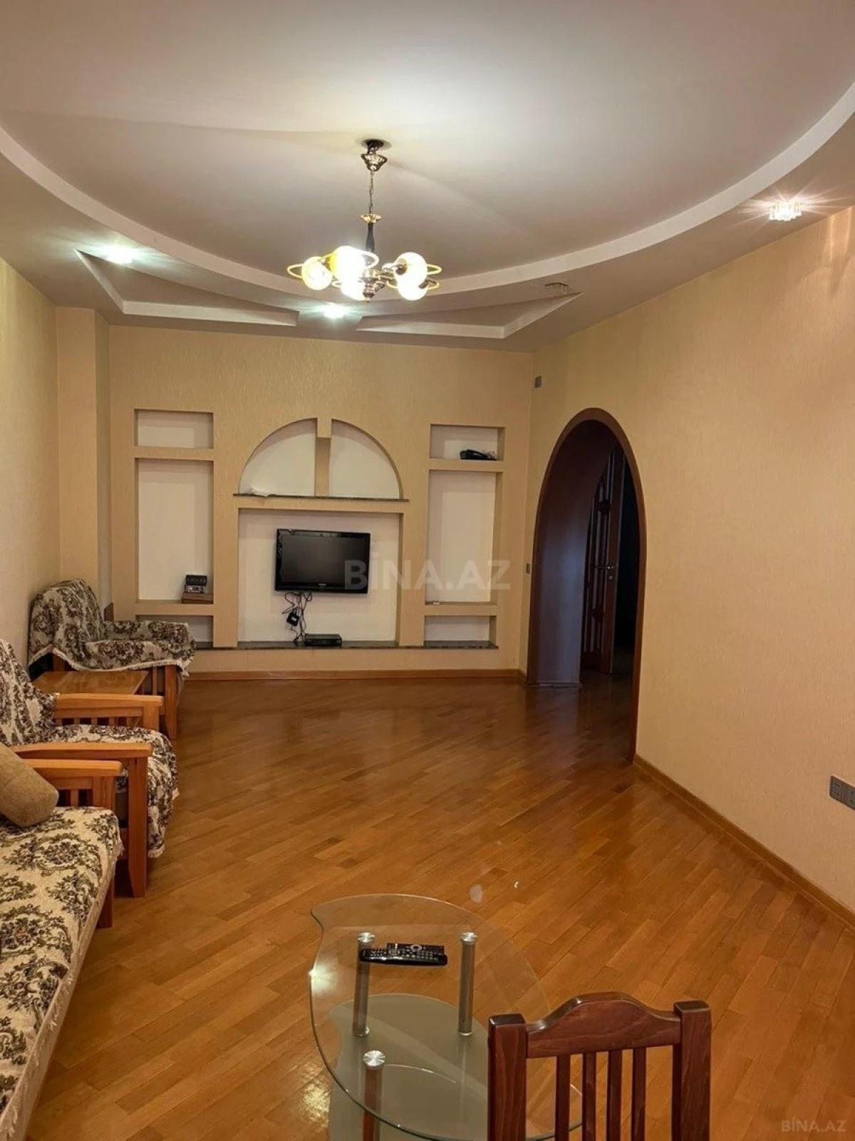 Kirayə verilir 3 otaqlı mənzil 120 m²