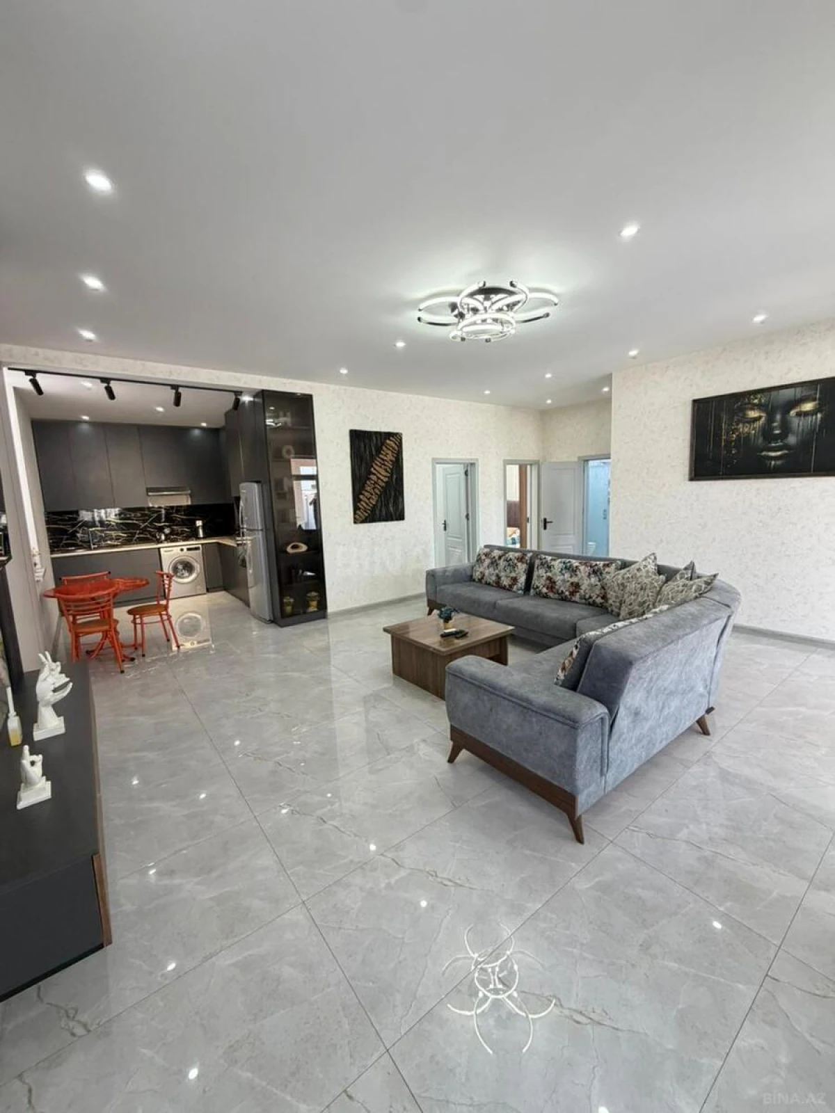 Satılır 4 otaqlı həyət evi 140 m²