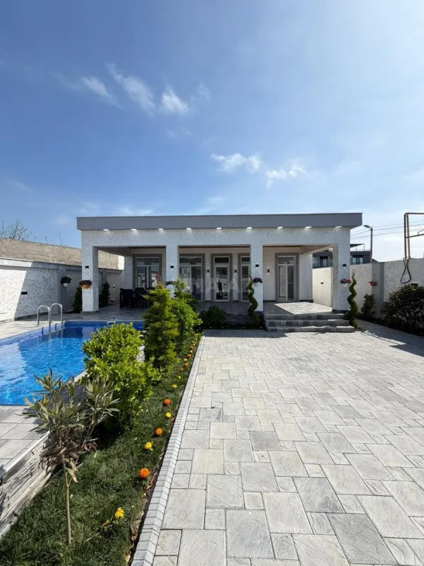 Satılır 4 otaqlı həyət evi 140 m²
