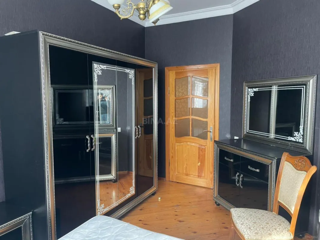 Kirayə verilir 2 otaqlı mənzil 70 m²