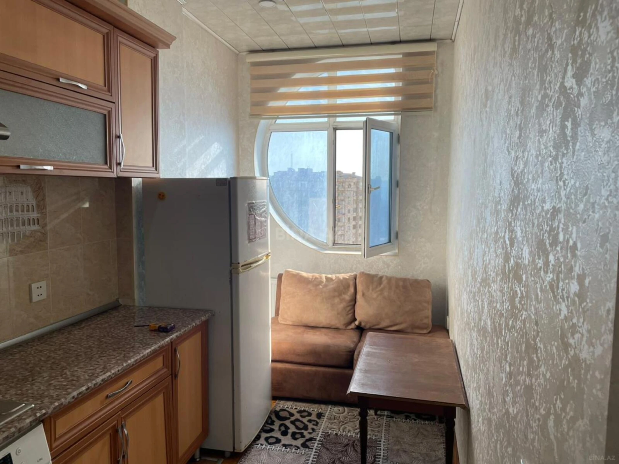 Kirayə verilir 2 otaqlı mənzil 70 m²