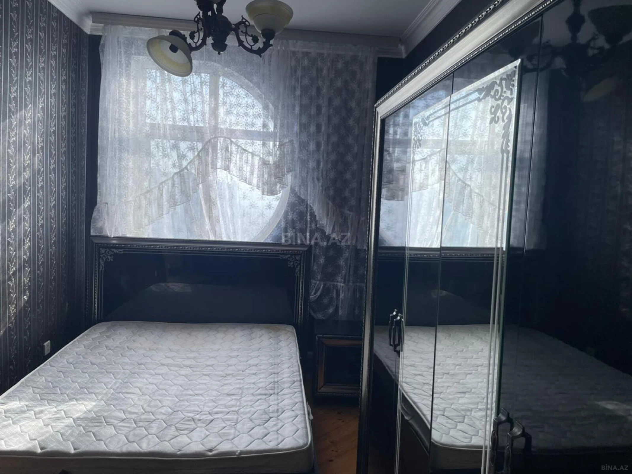 Kirayə verilir 2 otaqlı mənzil 70 m²