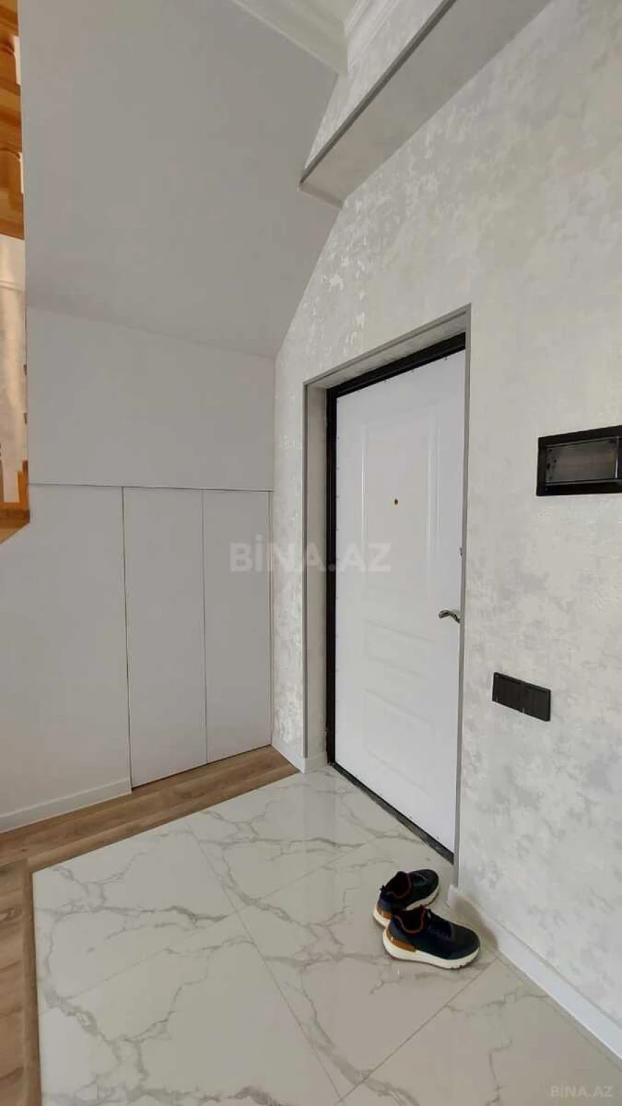 Satılır 3 otaqlı mənzil 90 m²