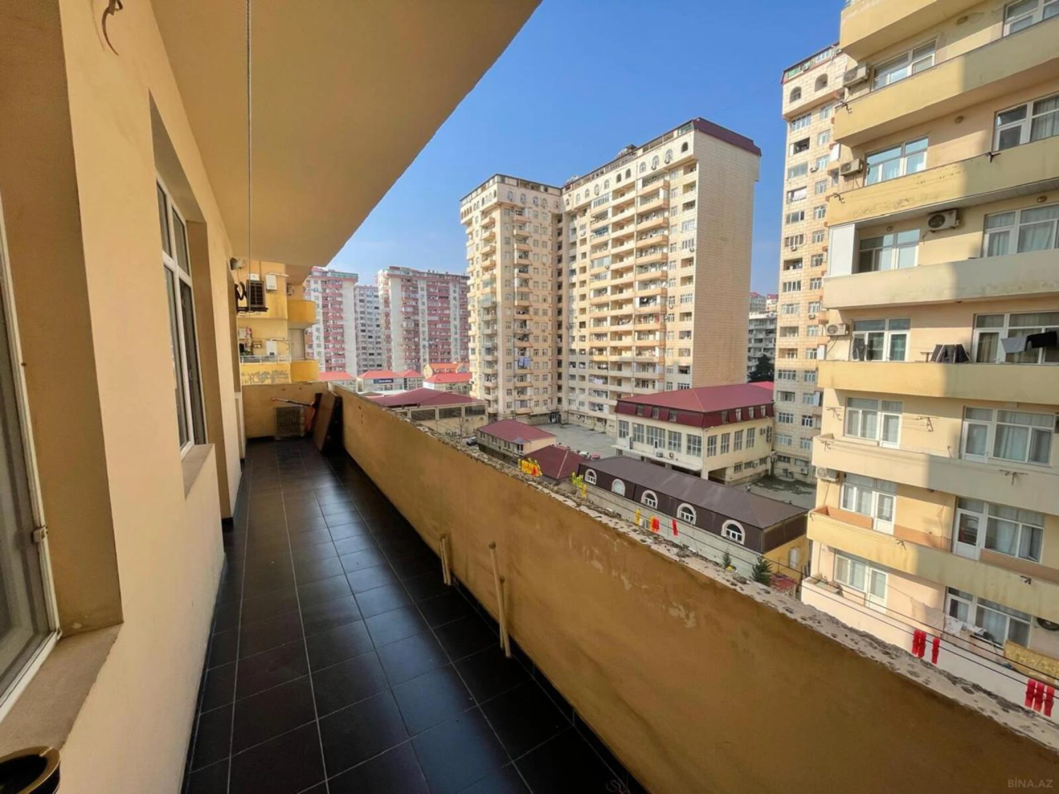 Satılır 3 otaqlı mənzil 120 m²