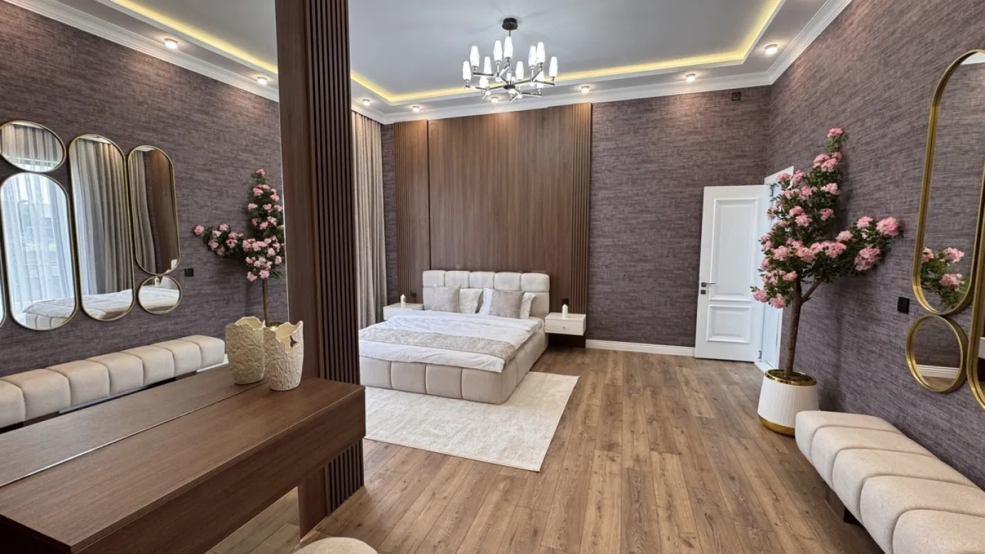 Satılır 5 otaqlı həyət evi 330 m²