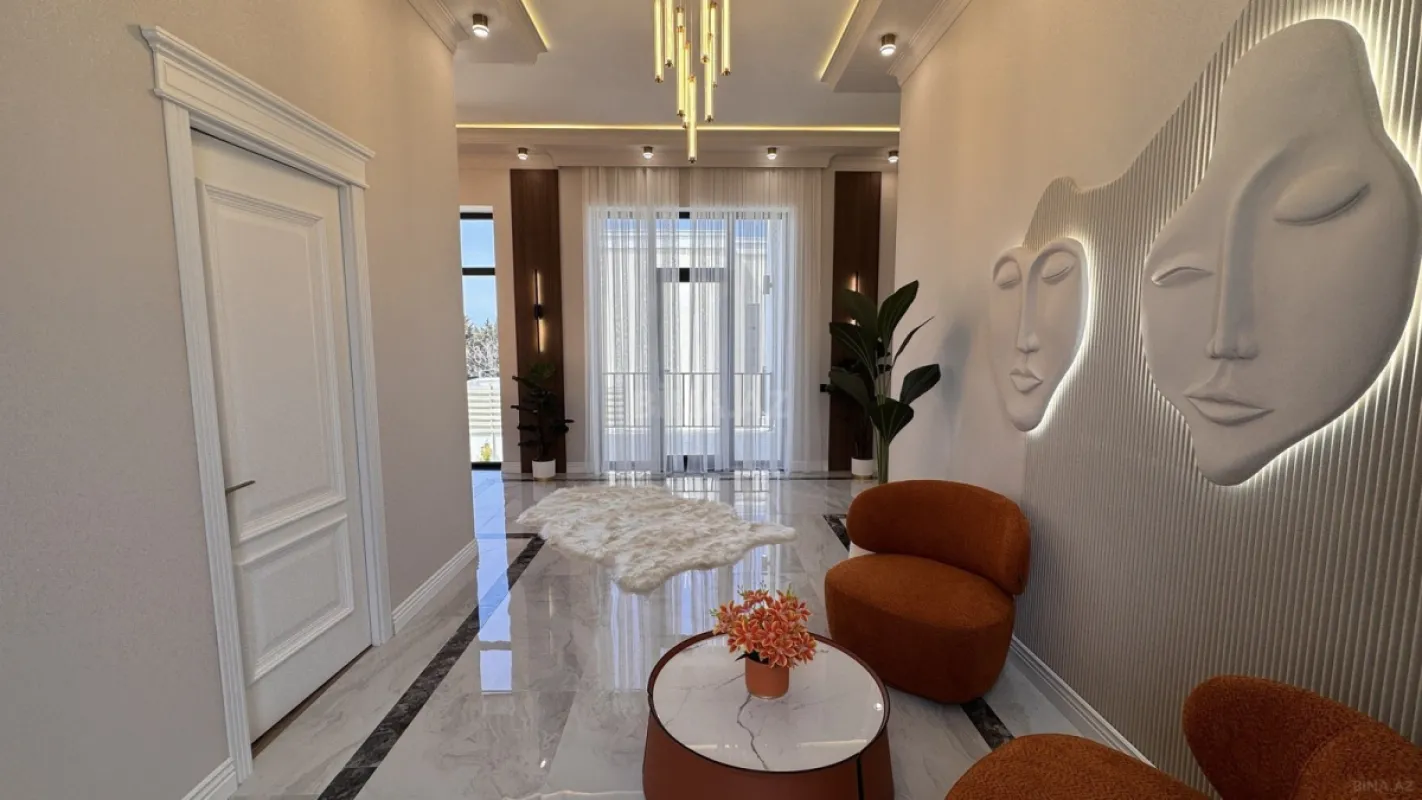 Satılır 5 otaqlı həyət evi 330 m²