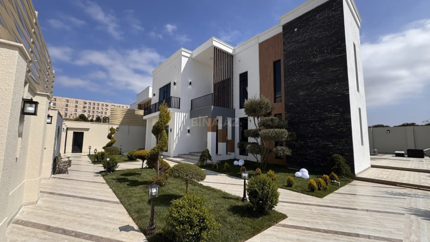 Satılır 5 otaqlı həyət evi 330 m²