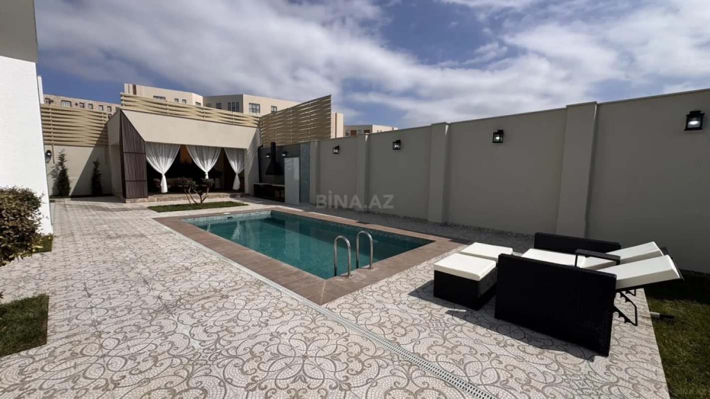 Satılır 5 otaqlı həyət evi 330 m²