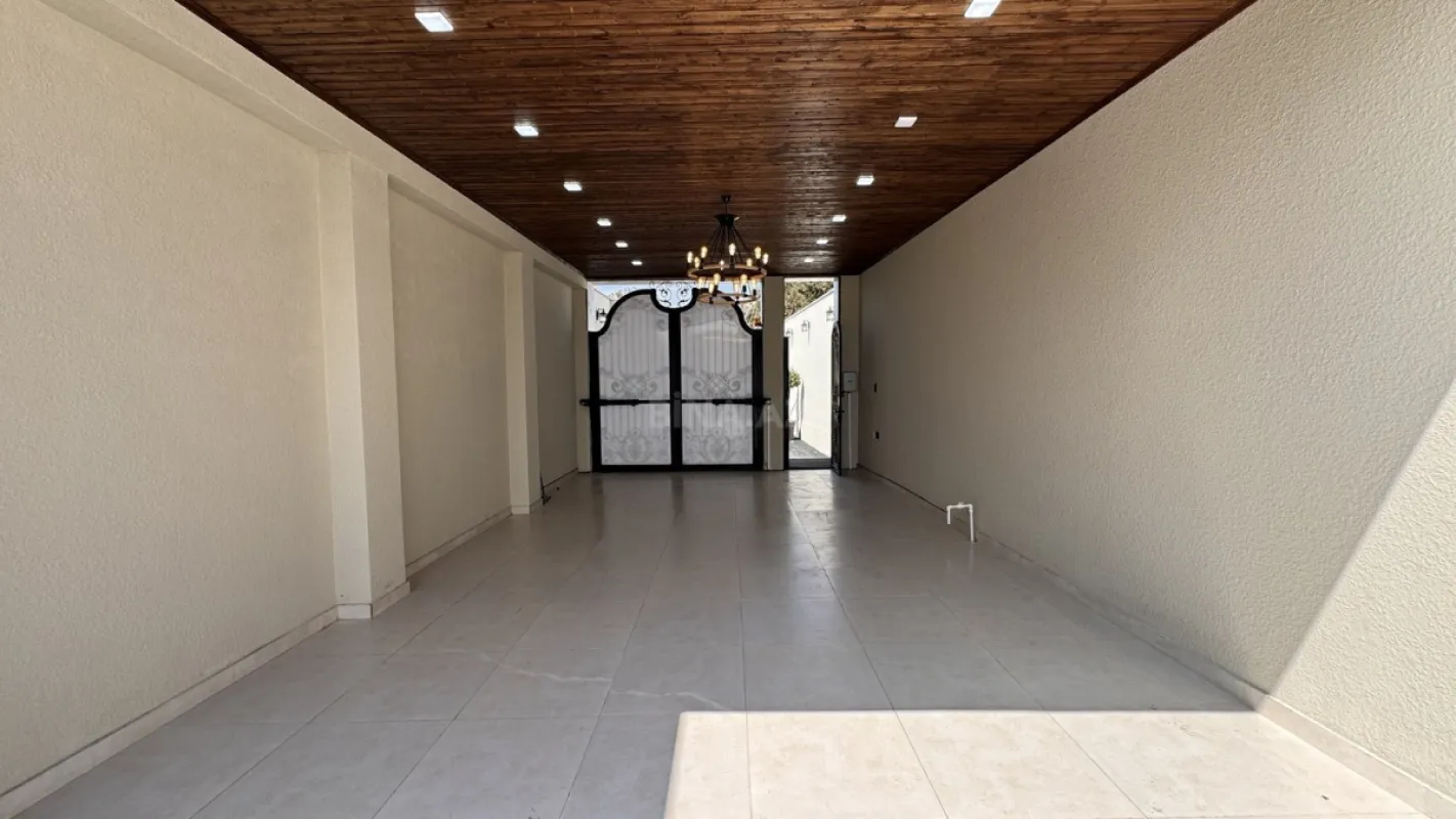Satılır 5 otaqlı həyət evi 330 m²