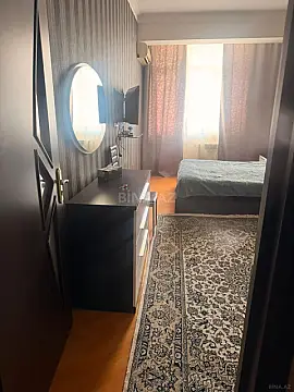 Kirayə verilir 2 otaqlı mənzil 65 m²