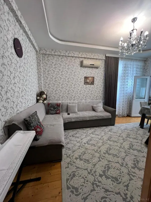 Satılır 2 otaqlı mənzil 68 m²