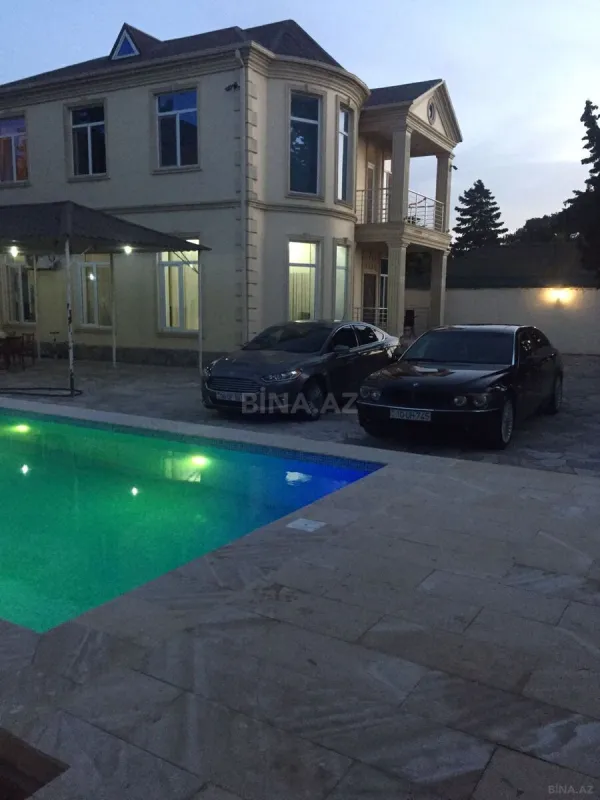 Kirayə verilir 5 otaqlı həyət evi 224 m²