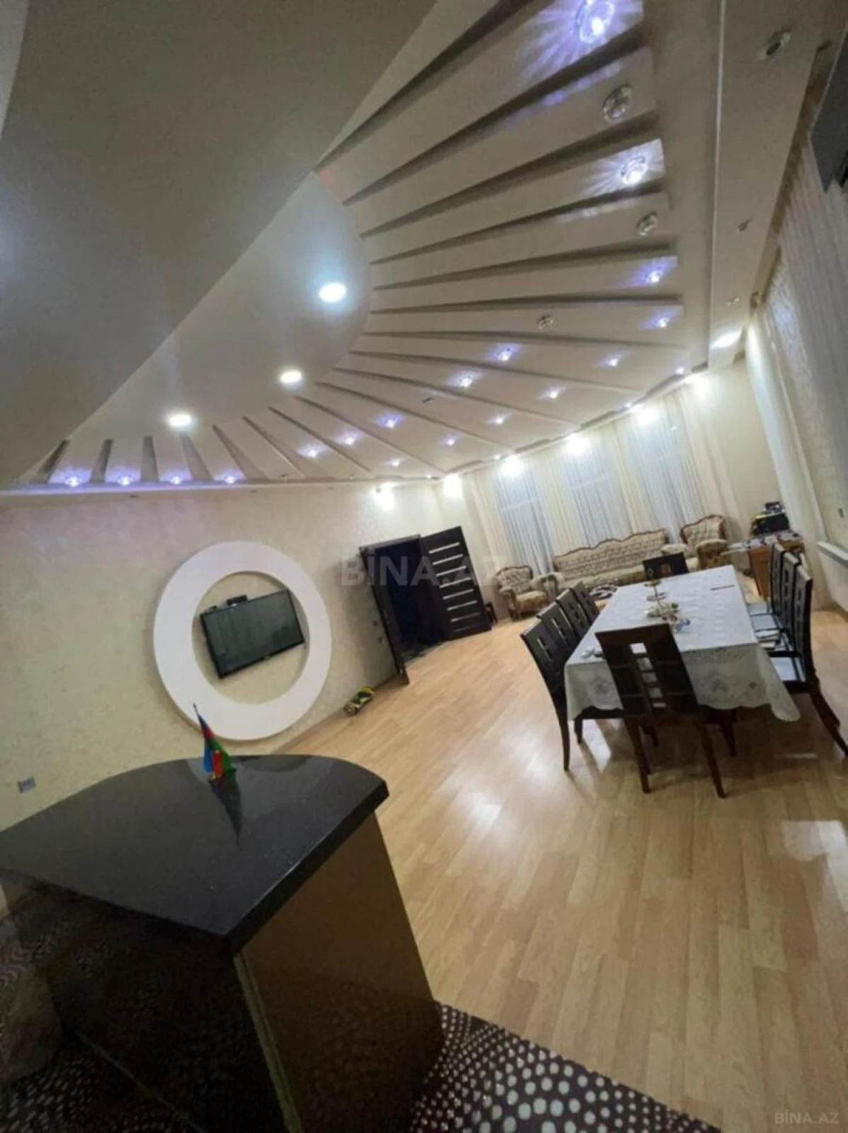 Kirayə verilir 5 otaqlı həyət evi 224 m²