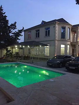 Kirayə verilir 5 otaqlı həyət evi 224 m²