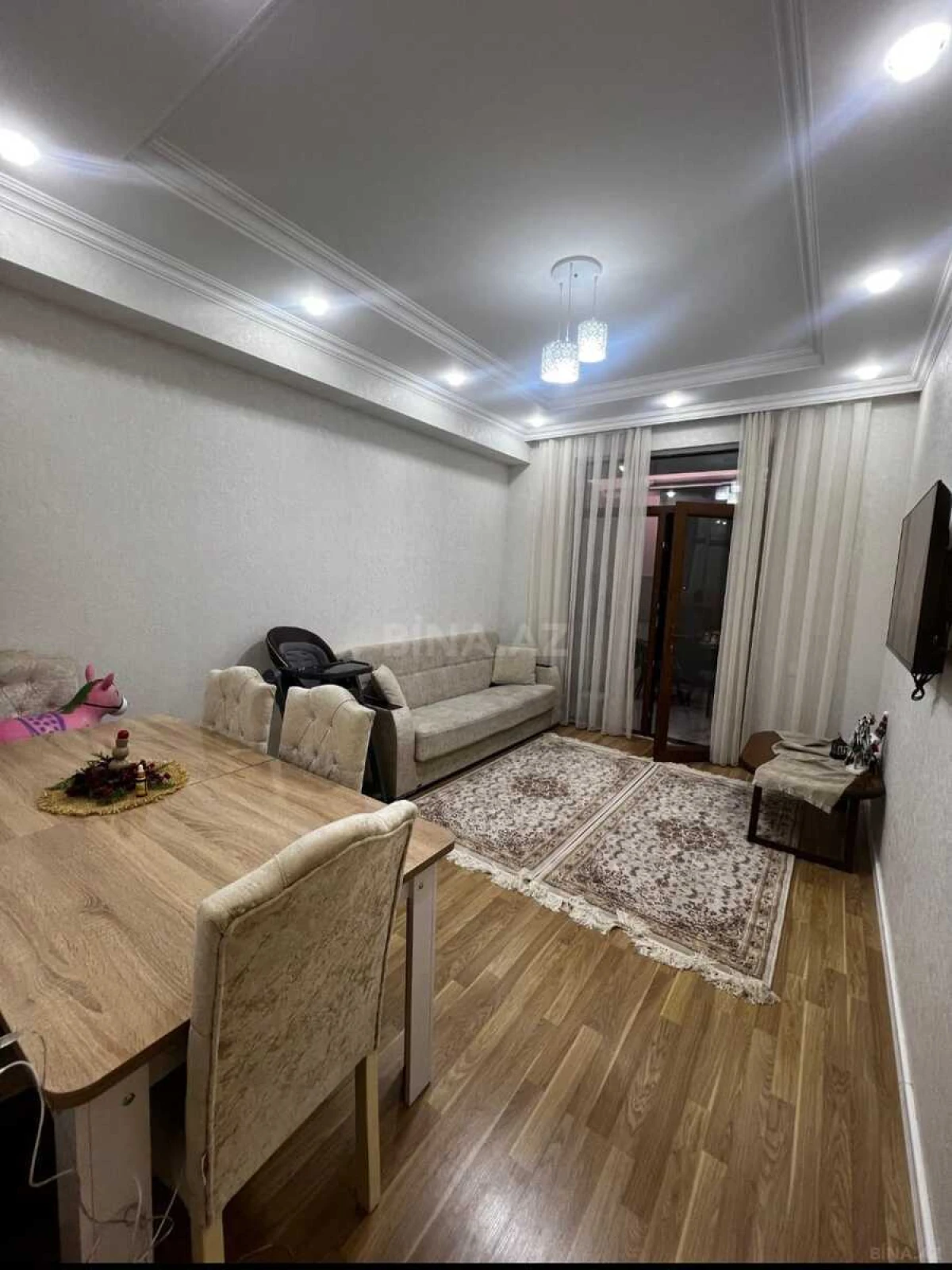 Satılır 2 otaqlı mənzil 62 m²