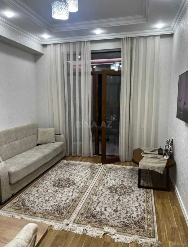 Satılır 2 otaqlı mənzil 62 m²