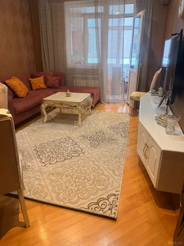 Kirayə verilir 2 otaqlı mənzil 65 m²
