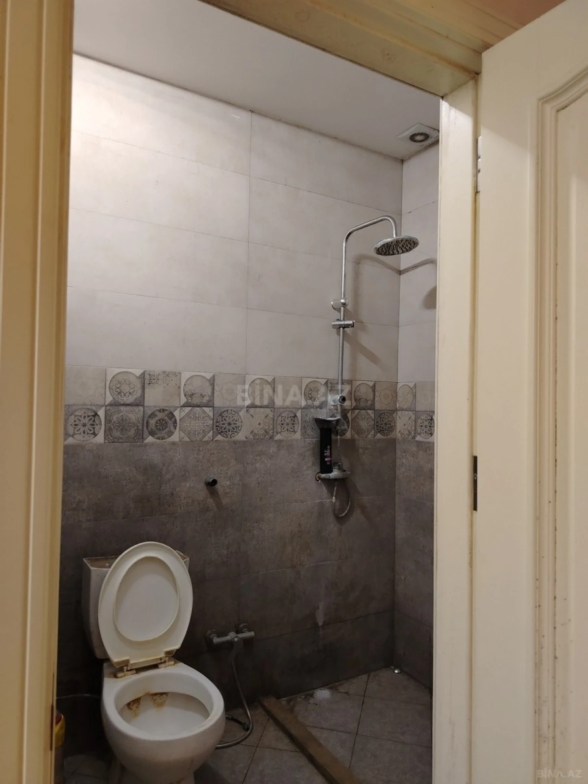 Kirayə verilir 3 otaqlı mənzil 113 m²