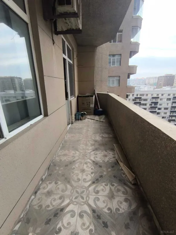 Kirayə verilir 3 otaqlı mənzil 170 m²