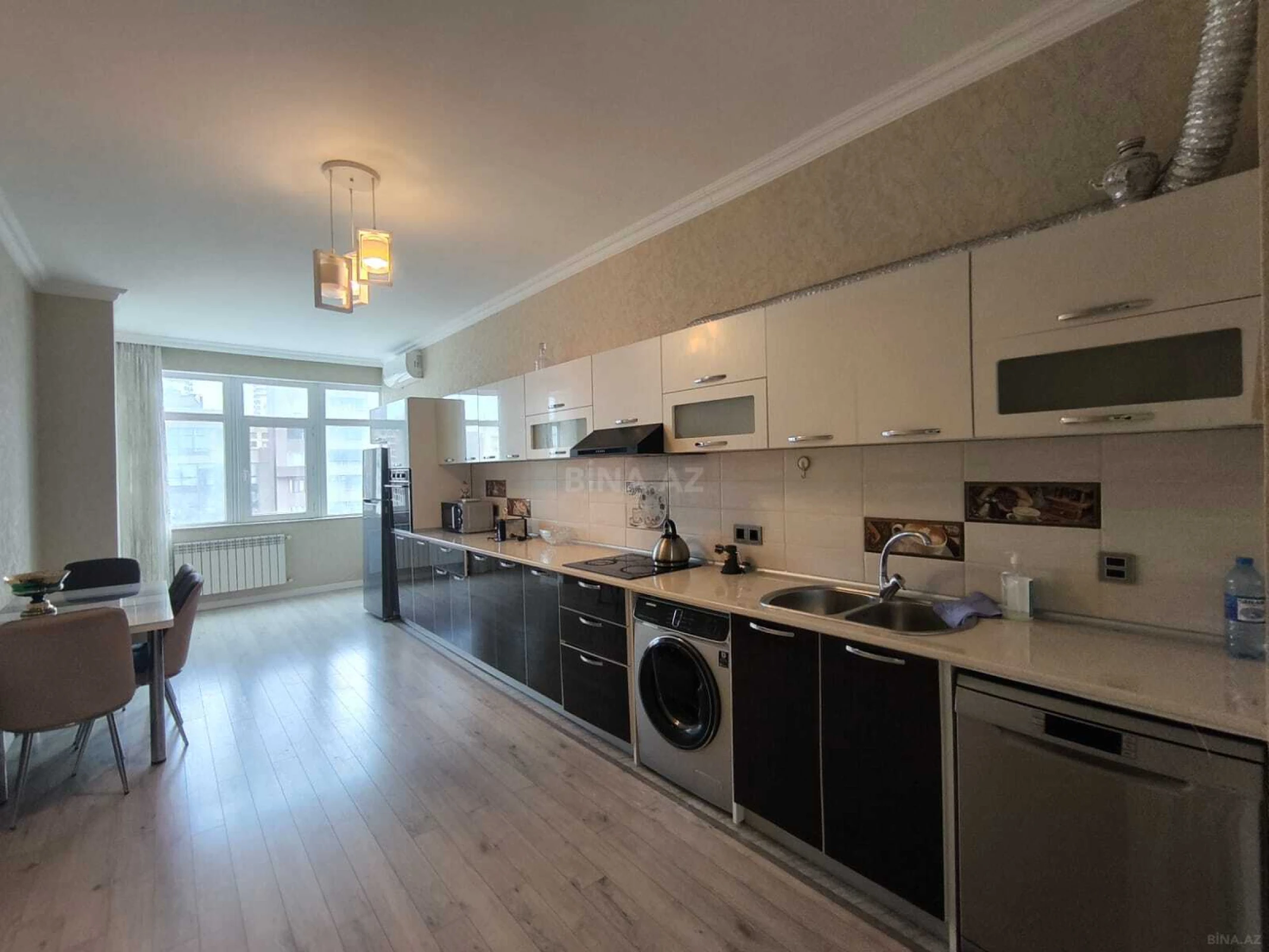 Kirayə verilir 3 otaqlı mənzil 170 m²