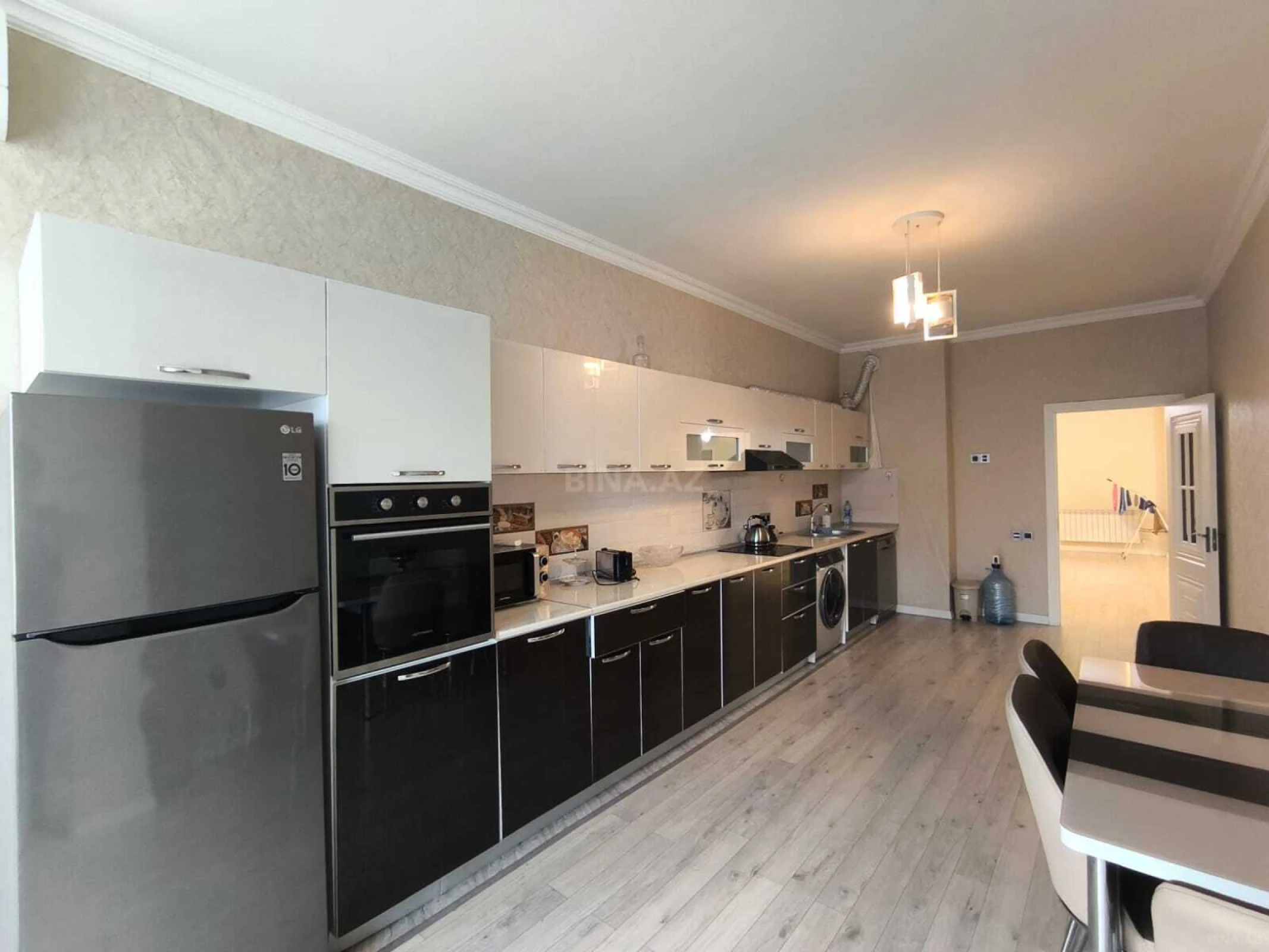 Kirayə verilir 3 otaqlı mənzil 170 m²