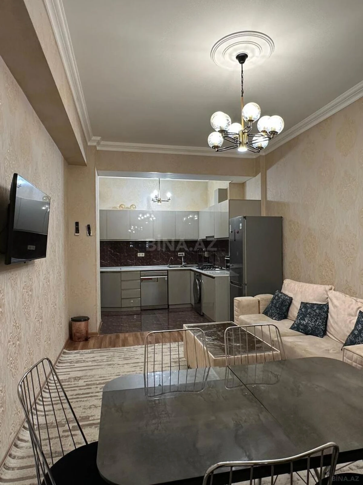 Kirayə verilir 3 otaqlı mənzil 105 m²