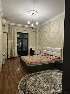 Kirayə verilir 3 otaqlı mənzil 105 m²