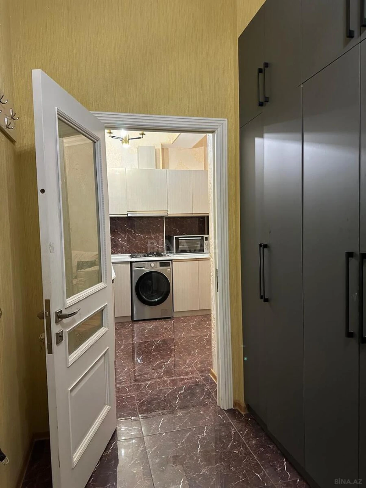 Kirayə verilir 3 otaqlı mənzil 105 m²