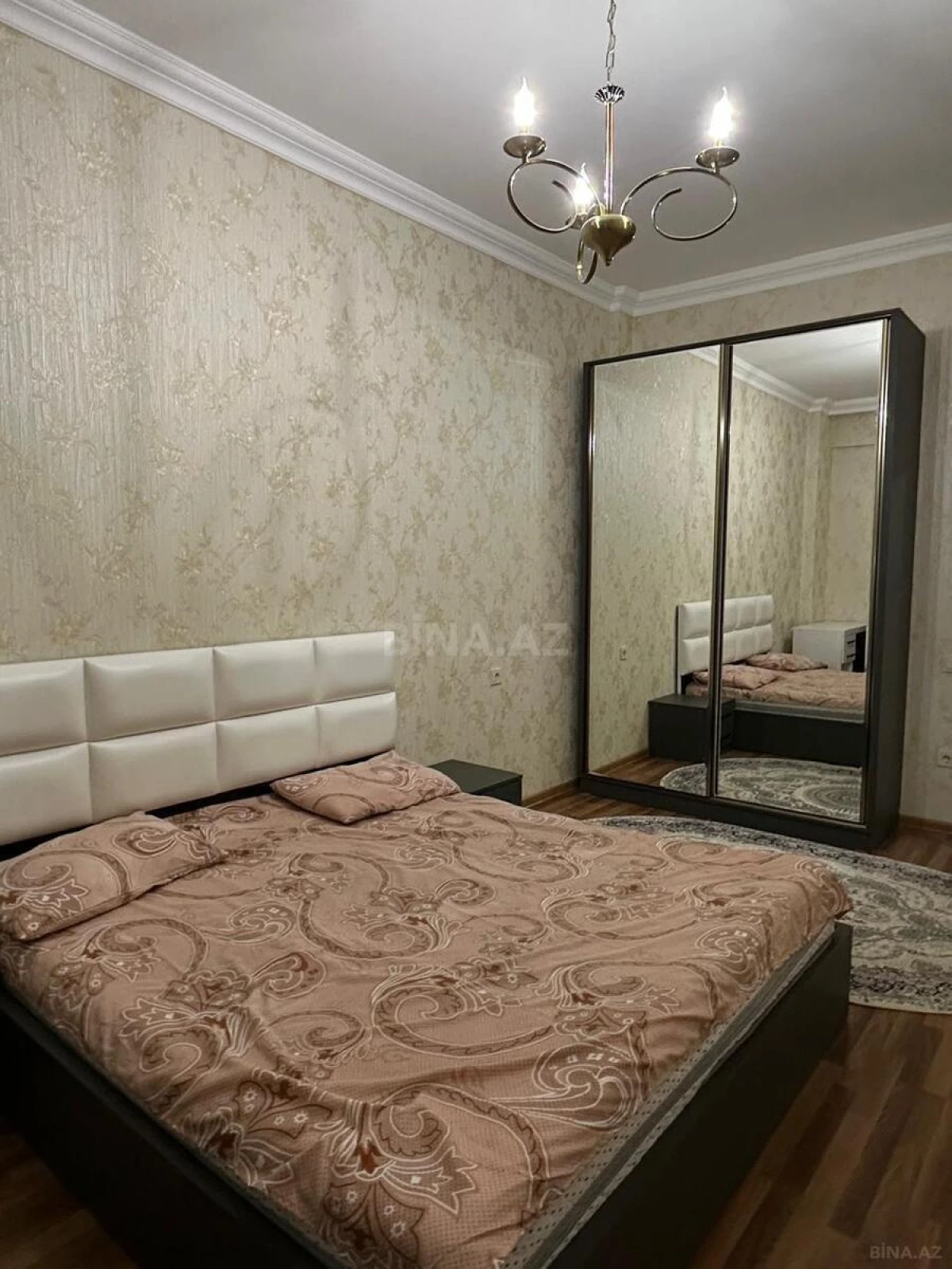 Kirayə verilir 3 otaqlı mənzil 105 m²
