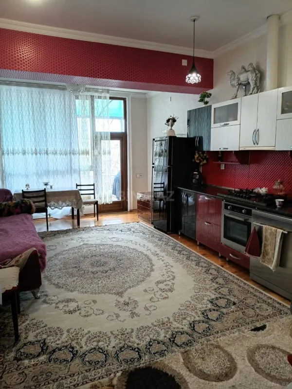 Satılır 4 otaqlı həyət evi 170 m²