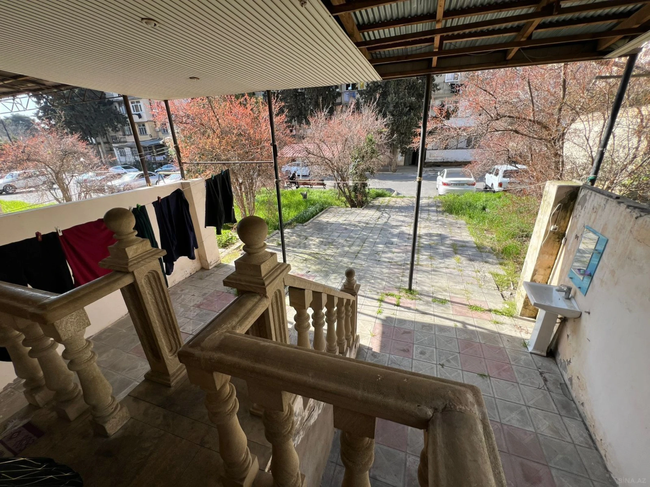 Satılır 3 otaqlı mənzil 101 m²