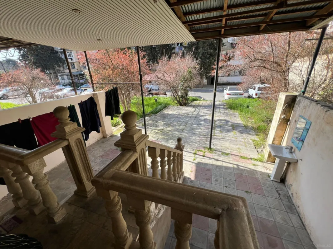 Satılır 3 otaqlı mənzil 101 m²