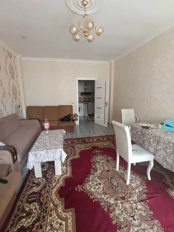 Kirayə verilir 2 otaqlı mənzil 60 m²