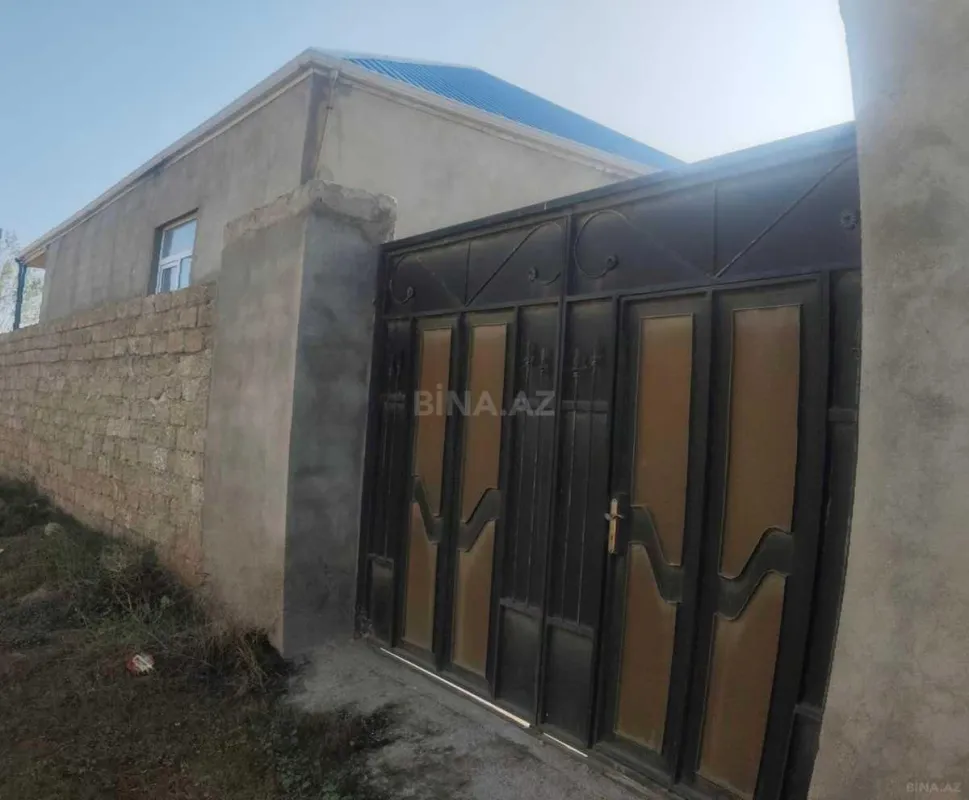 Satılır 4 otaqlı həyət evi 140 m²