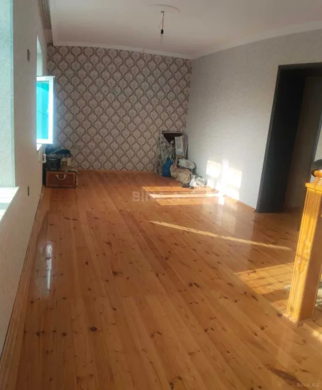 Satılır 4 otaqlı həyət evi 140 m²
