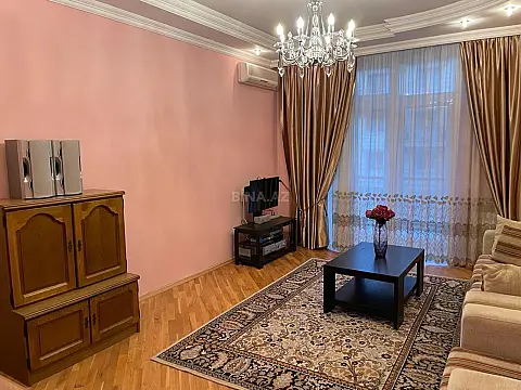 Kirayə verilir 3 otaqlı mənzil 80 m² — Bakı 3 otaq 80.00 m²