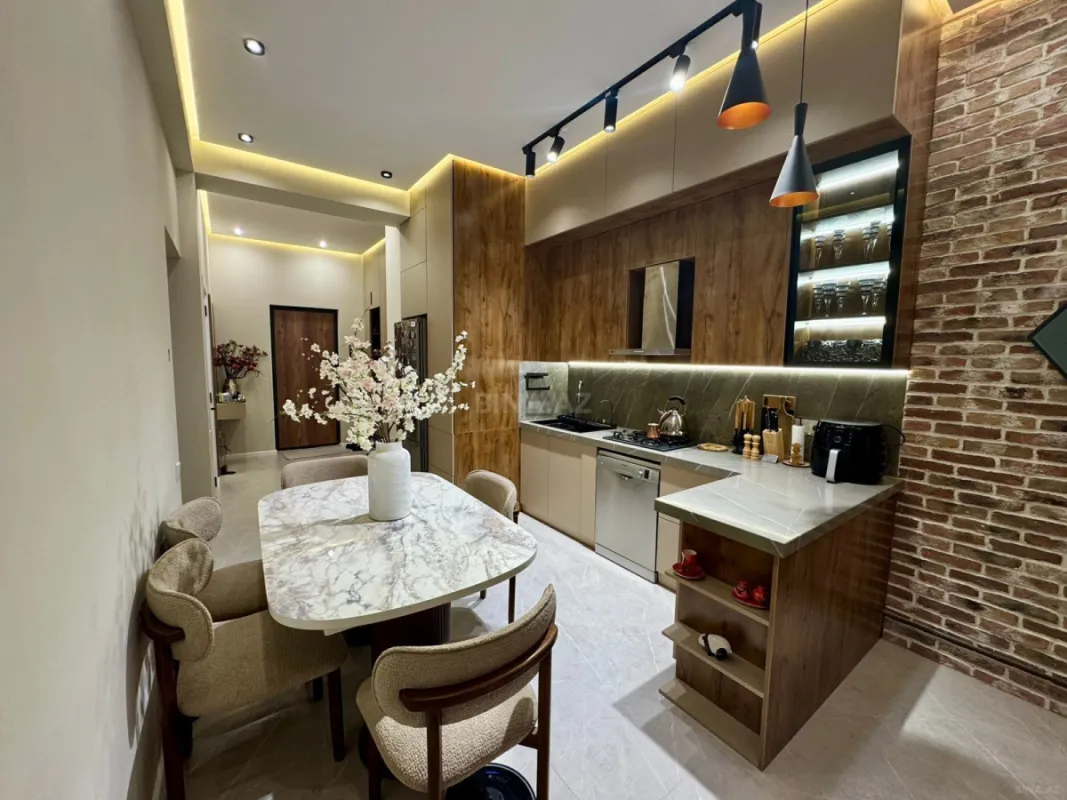 Kirayə verilir 3 otaqlı mənzil 100 m²