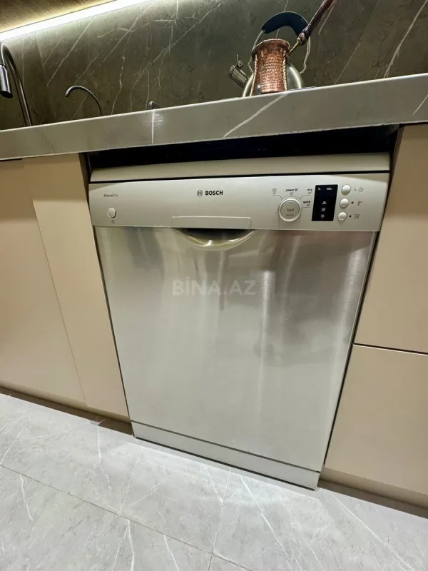 Kirayə verilir 3 otaqlı mənzil 100 m²