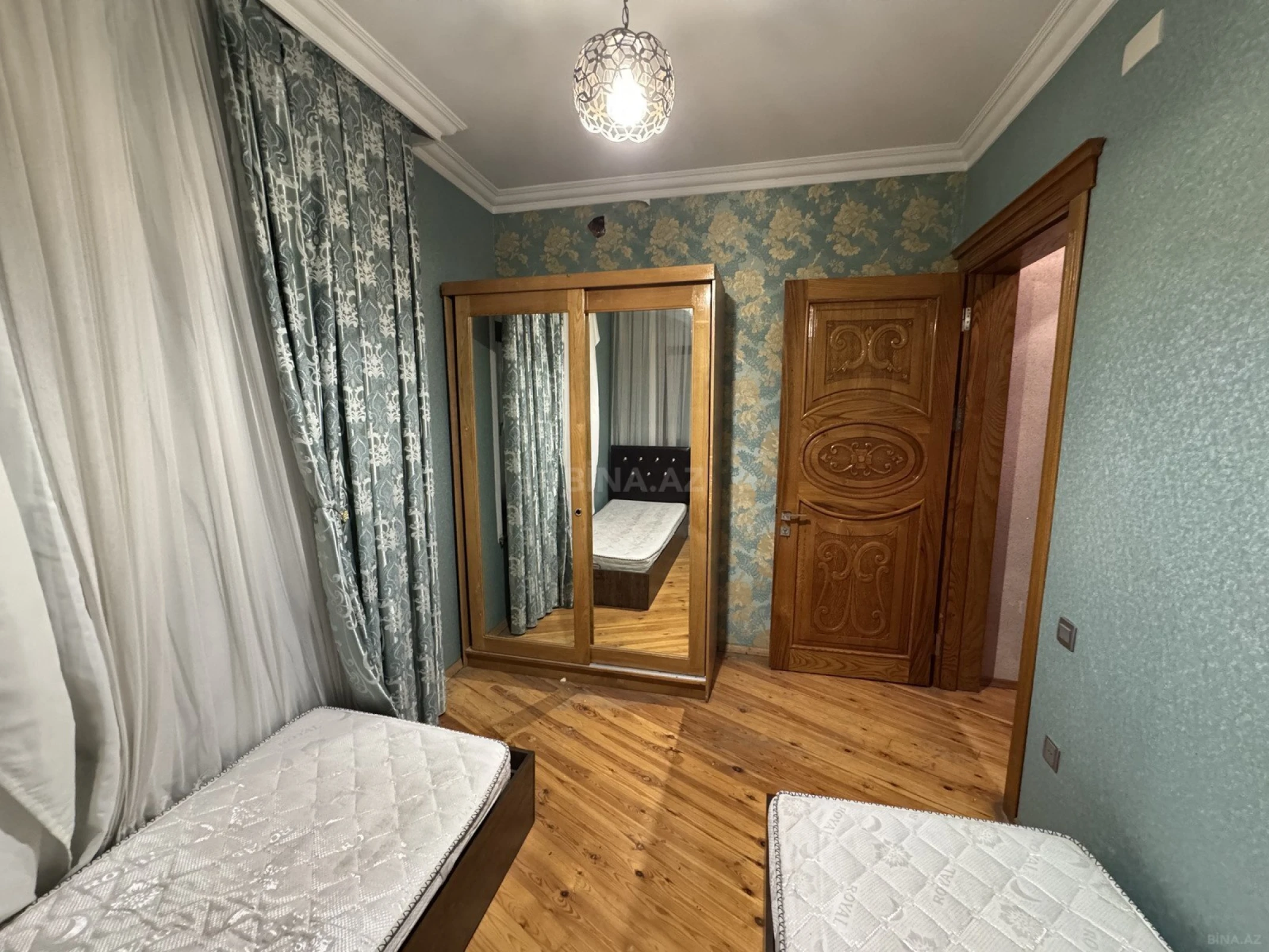 Satılır 5 otaqlı həyət evi 185 m²