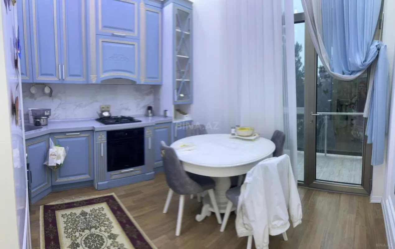 Kirayə verilir 3 otaqlı mənzil 100 m²