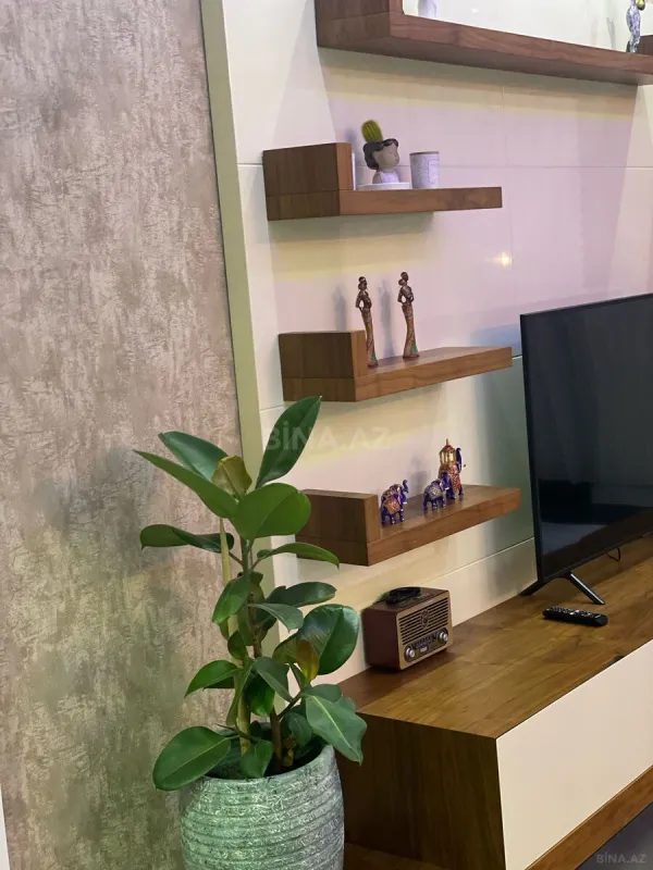Kirayə verilir 3 otaqlı mənzil 150 m²