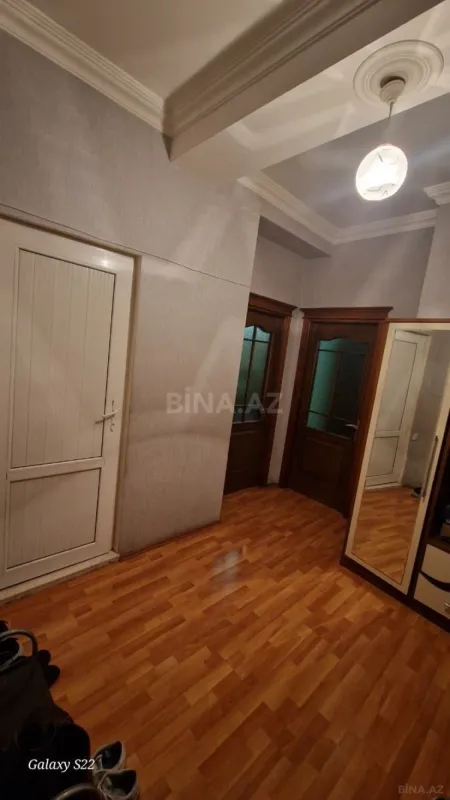 Kirayə verilir 2 otaqlı mənzil 65 m²
