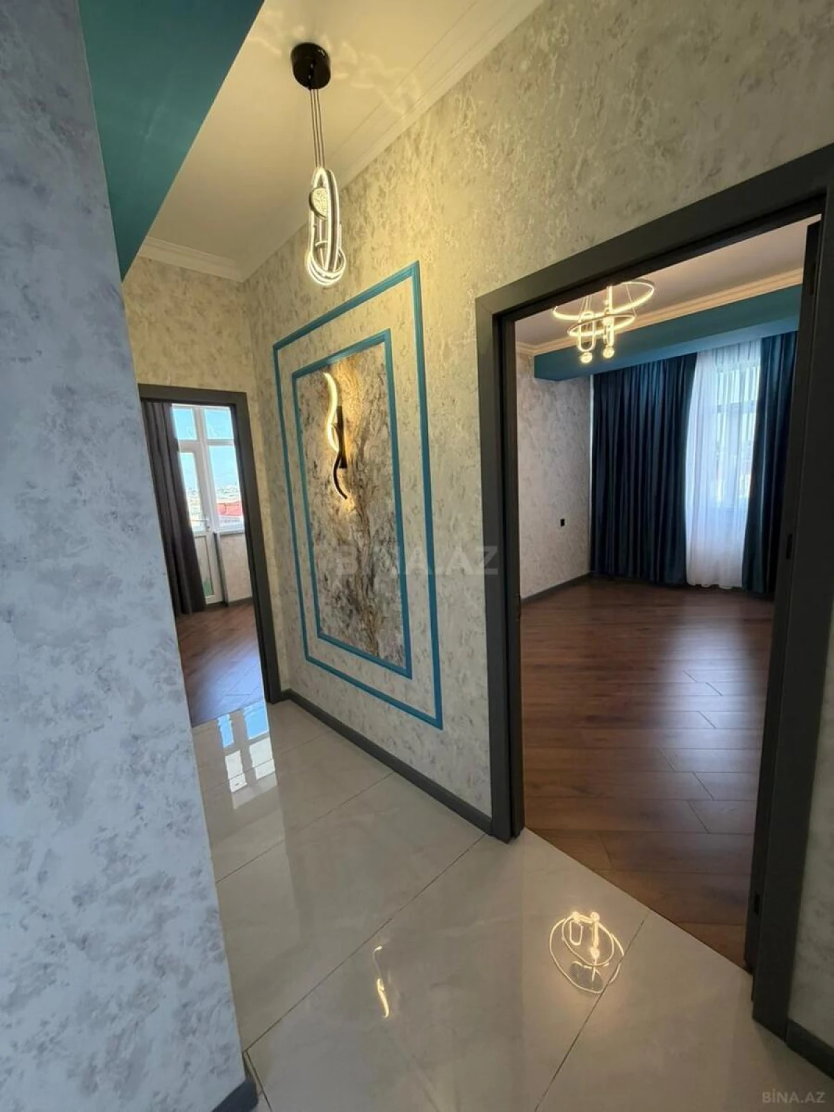Satılır 3 otaqlı mənzil 93 m²